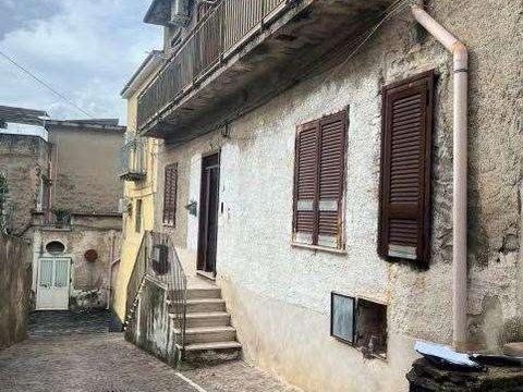 Appartamento in Vico Madonna delle Grazie, 2, Liveri