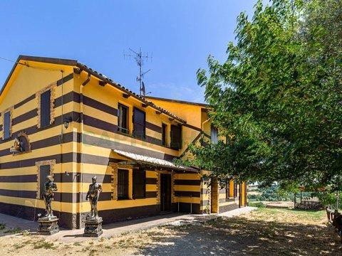 Villa in Via Stanzano, 1371, Castel San Pietro Terme