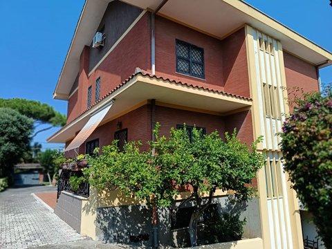 Villa in Via Arno, s.n.c, Villa Claudia, Anzio