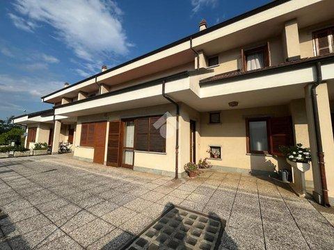Villetta a schiera in Strada Dalmasso, 20, Bruino