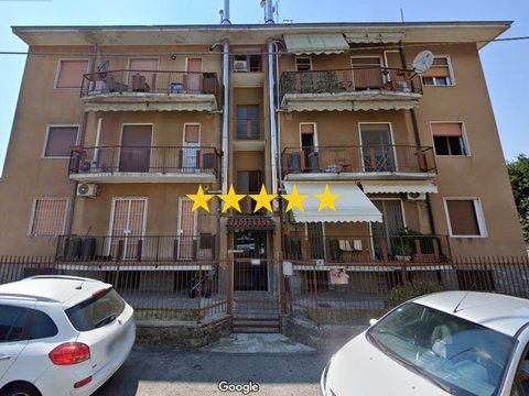 Trilocale in Via Renato Fucini, Centro, Magenta
