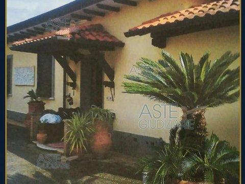 Appartamento in Comune di Velletri, s.n.c, Piazza Garibaldi - Cappuccini, Velletri