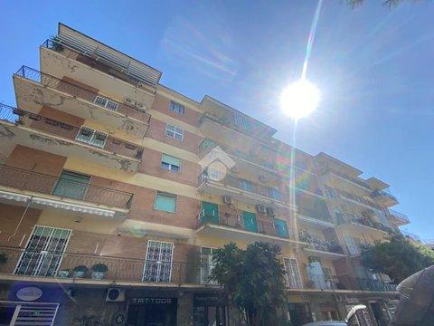 Quadrilocale in Viale Privato Farnese, 41, Capodimonte - Colli Aminei, Napoli