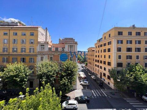 Bilocale in Via dei Gracchi, s.n.c, Prati, Roma