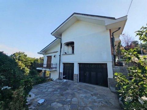Villa in Via Sestriere, 8, San Mauro Torinese