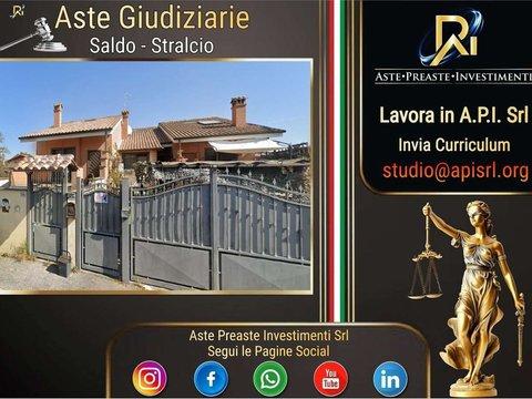 Casa indipendente in Via Caiolo, 204, Ostia Antica, Roma