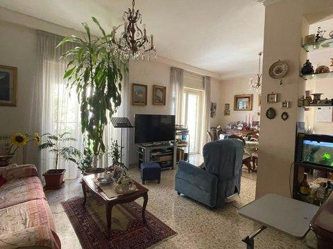 Trilocale in Via Adolfo Omodeo, 3, Arenella, Napoli