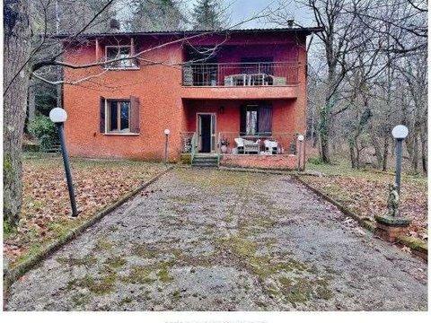 Appartamento in Via Ca' del bosco, 2, San Benedetto Val di Sambro