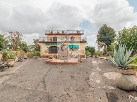 Villa in Via Vignone, 121, Valle Santa - Cerquette Grandi, Roma