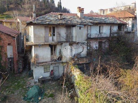 Casale/cascina in Frazione Colombaro, 13, Lanzo Torinese