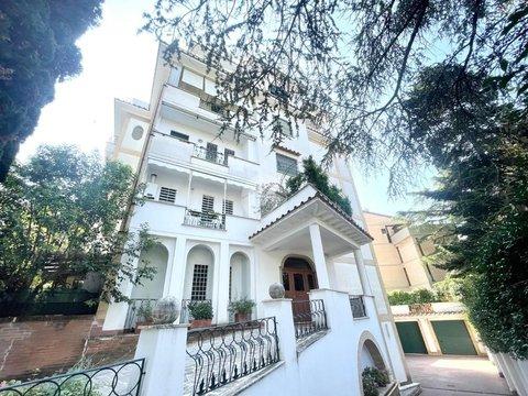 Appartamento in via della Maratona, 24, Vigna Clara - Vigna Stelluti, Roma