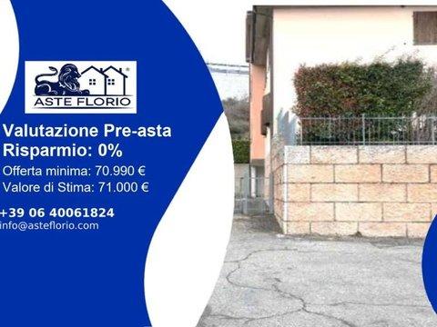 Bilocale in Via San Giacomo, 20, Loiano