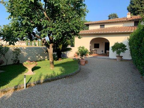 Casa indipendente a Il Rosi-Limite, Campi Bisenzio