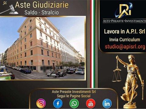 Trilocale in Via Po, 43, Salario, Roma