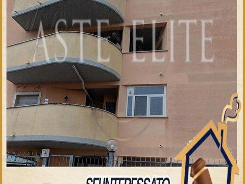 Appartamento in Via Delle Dalie, 64, Collefiorito, Guidonia Montecelio