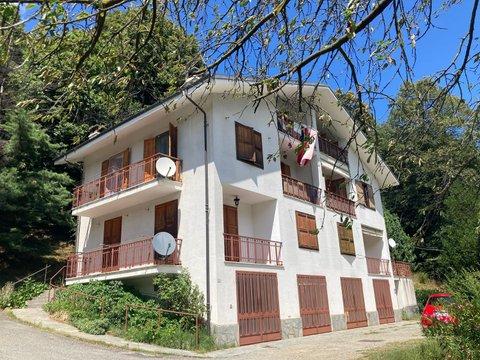 Bilocale in Via Chabriols Inferiore, 8, Torre Pellice