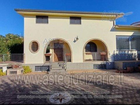 Villetta a schiera in Via Tevere, 10 a, Anguillara Sabazia