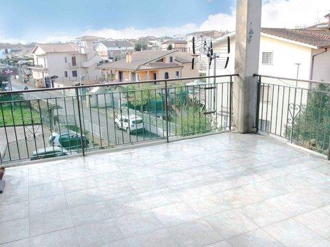 Trilocale in Via Guido Donegani, 161, Castelverde, Roma