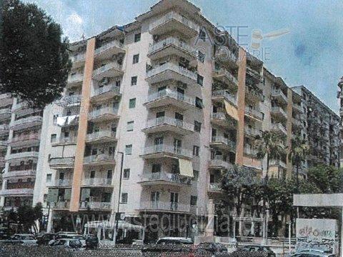 Appartamento in Viale di Augusto, 122, Fuorigrotta, Napoli
