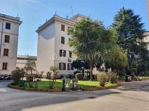 Quadrilocale in Via Giovanni Battista Bodoni, Testaccio, Roma
