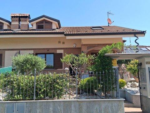 Villa in Via Leone Sinigaglia, 6, Volvera