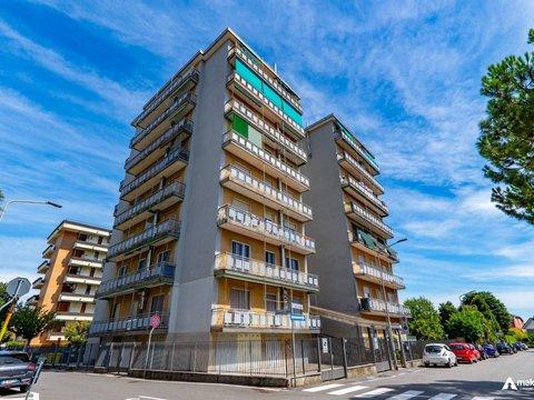 Trilocale in Via dei Platani, 25, Melegnano