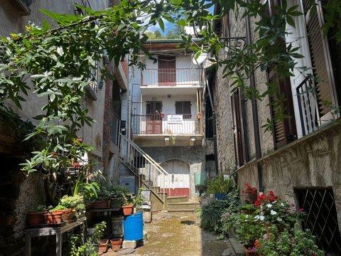 Casa indipendente in Via Balziglia, 73, Pomaretto