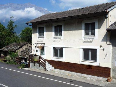 Villetta bifamiliare in Frazione San Martino, s.n.c, Venaus