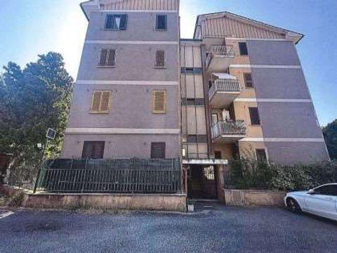 Quadrilocale in Via della Pineta, 78, Monteflavio