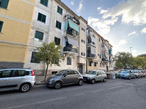 Quadrilocale in Via Enrico Forzati, 18, Barra, Napoli