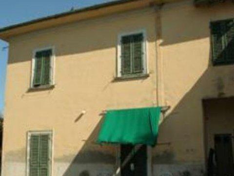 Villa in Via Valsesia, Zona Ospedale, Empoli