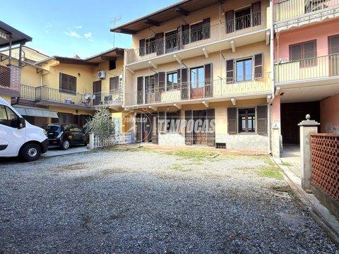 Casa indipendente in Via Somis, Strambino