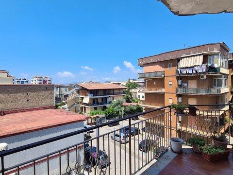 Trilocale in via Ovidio, 5, Volla