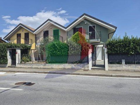 Appartamento in Via Revignano, 48, La Loggia