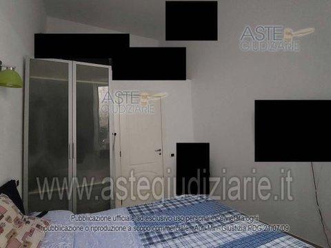 Trilocale in Via G. Pergolesi, 66, Zona Alta - Solfatara - Rione Ortodonico, Pozzuoli