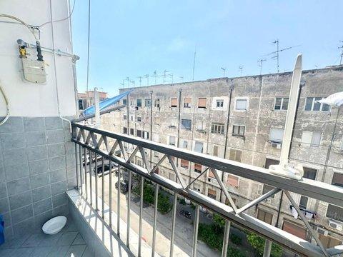 Trilocale in Via della Stadera, 84, Poggioreale, Napoli