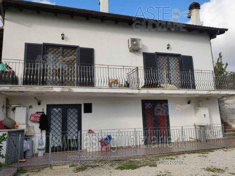 Villetta a schiera in Via Colle Caldara, 125, Poggi d'Oro - Colle Noce - Colle Caldara, Velletri