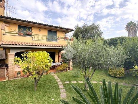 Quadrilocale in Via del Sughero, 4, Villa Claudia, Anzio