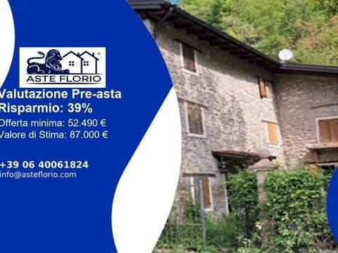 Bilocale in Via Ville di Sotto, Castel d'Aiano