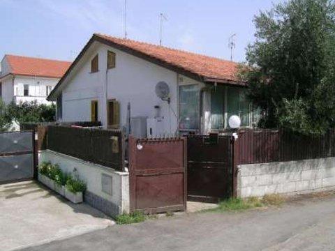 Villa in Via della Cinciarella, s.n.c, Marina di Tor San Lorenzo, Ardea