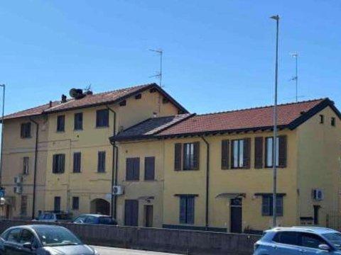 Bilocale in Via Peloritana, 89, Bariana, Garbagnate Milanese