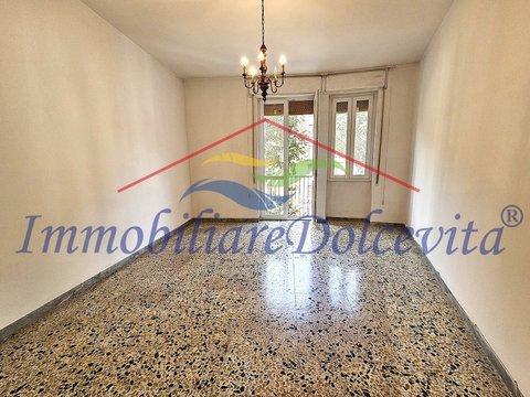 Quadrilocale in Viale Terenzio Mamiani, 9, Campo di Marte - Stadio, Firenze