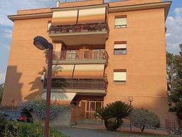 Quadrilocale in Via dei Berio, 61, Tor Tre Teste, Roma