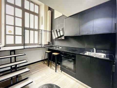 Bilocale in Via Lazzaro Palazzi, 2, Porta Venezia - Repubblica, Milano