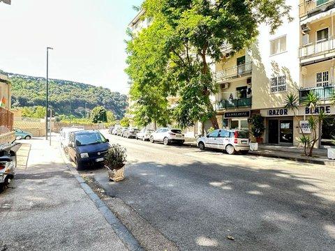 Quadrilocale in Via Pasquale Leonardi Cattolica, 16, Fuorigrotta, Napoli