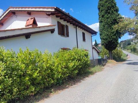 Casa di paese in Via di san martino, s.n.c, Vicchio