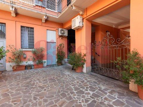 Appartamento su due piani in Via Gian Francesco Pizzi, 23, Fondazione Prada - Scalo Romana, Milano