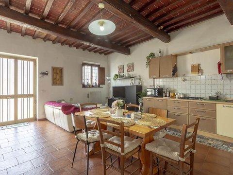 Casa indipendente in Via dei Mori, s.n.c, San Martino-San Lorenzo, Campi Bisenzio