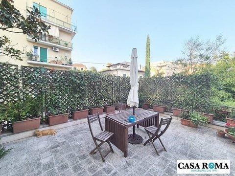 Bilocale in Via Gran Sasso, 48, Monte Sacro - Città Giardino, Roma