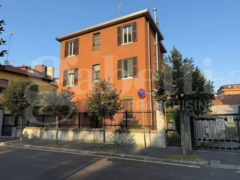 Trilocale in Via Tonale, 37, Centro, Sesto San Giovanni